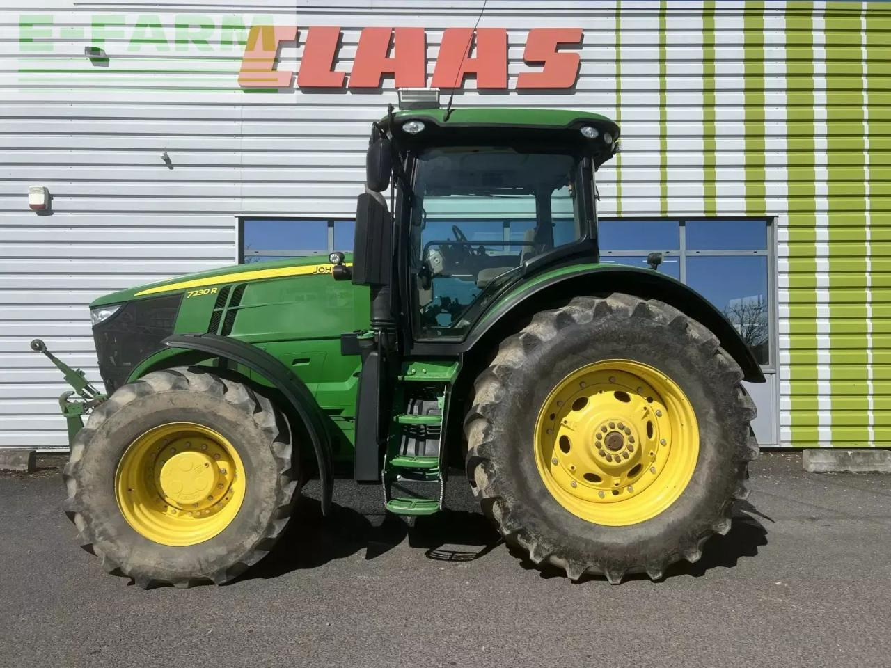 John Deere 7230 r 6.8 l - Traktor: slika John Deere 7230 r 6.8 l - Traktor John Deere 7230 r 6.8 l - Traktor: slika John Deere 7230 r 6.8 l - Traktor