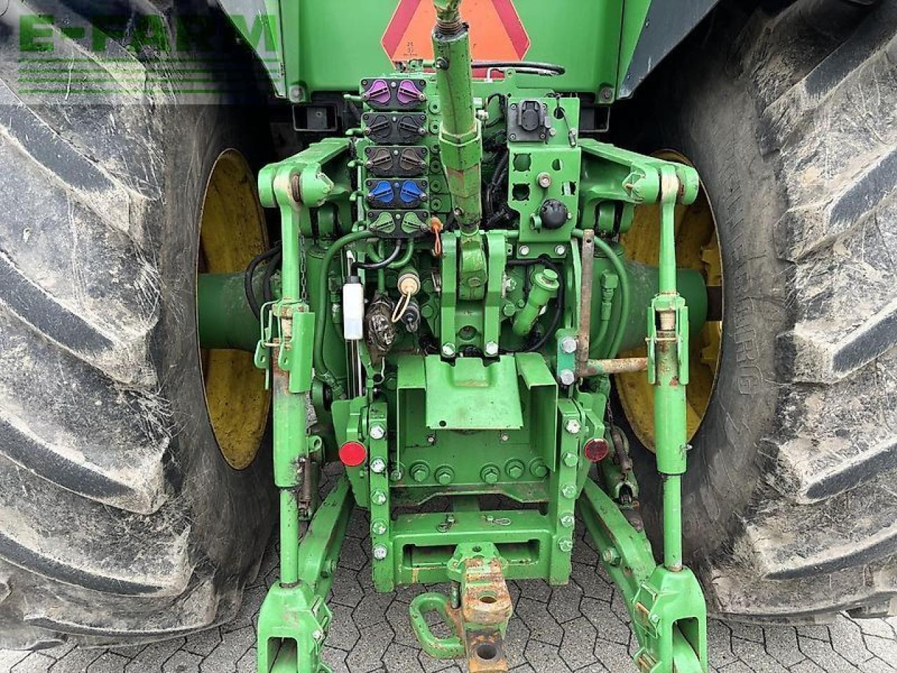 John Deere 7280r - Traktor: slika John Deere 7280r - Traktor John Deere 7280r - Traktor: slika John Deere 7280r - Traktor