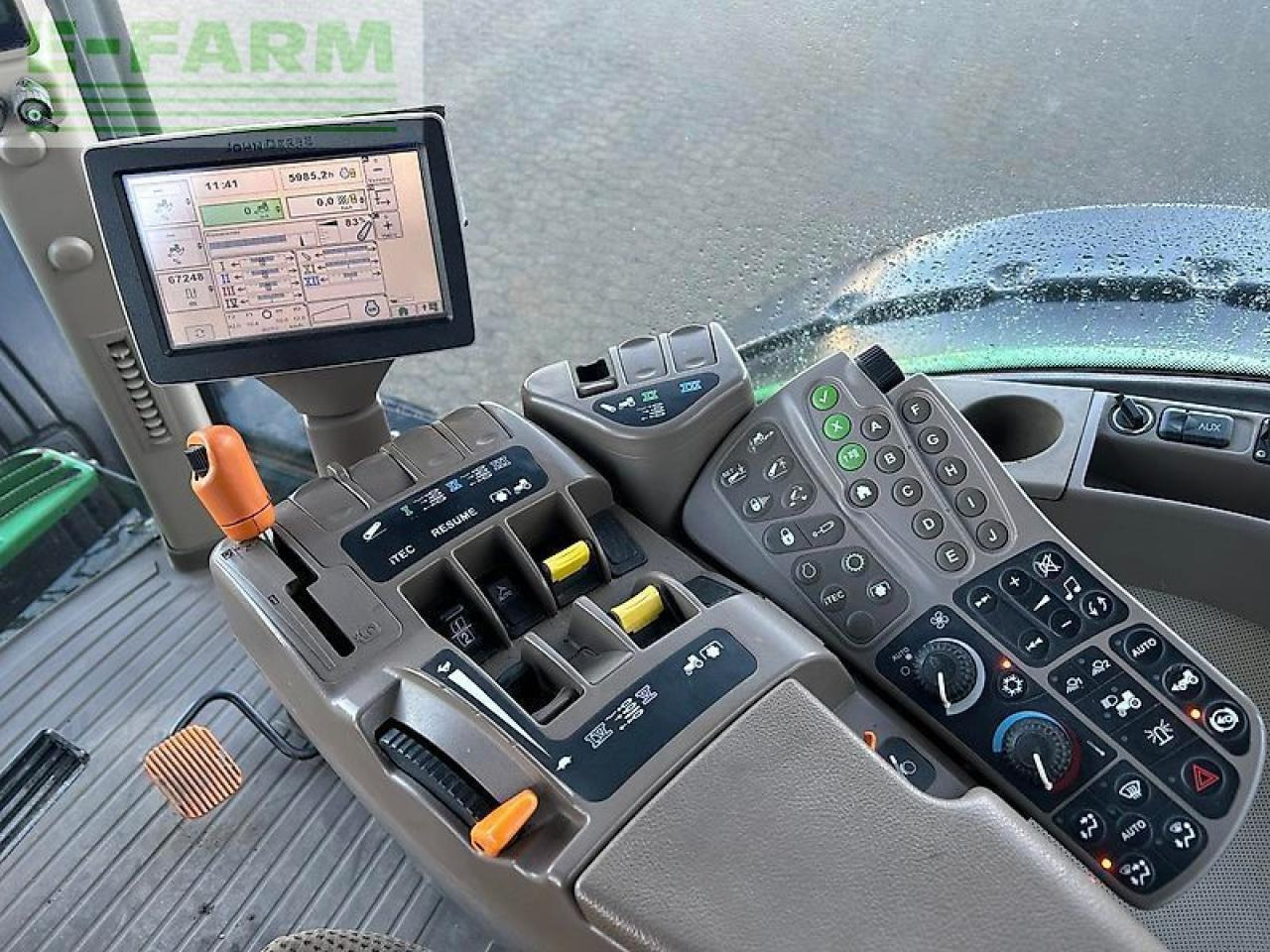 John Deere 7280r - Traktor: slika John Deere 7280r - Traktor John Deere 7280r - Traktor: slika John Deere 7280r - Traktor