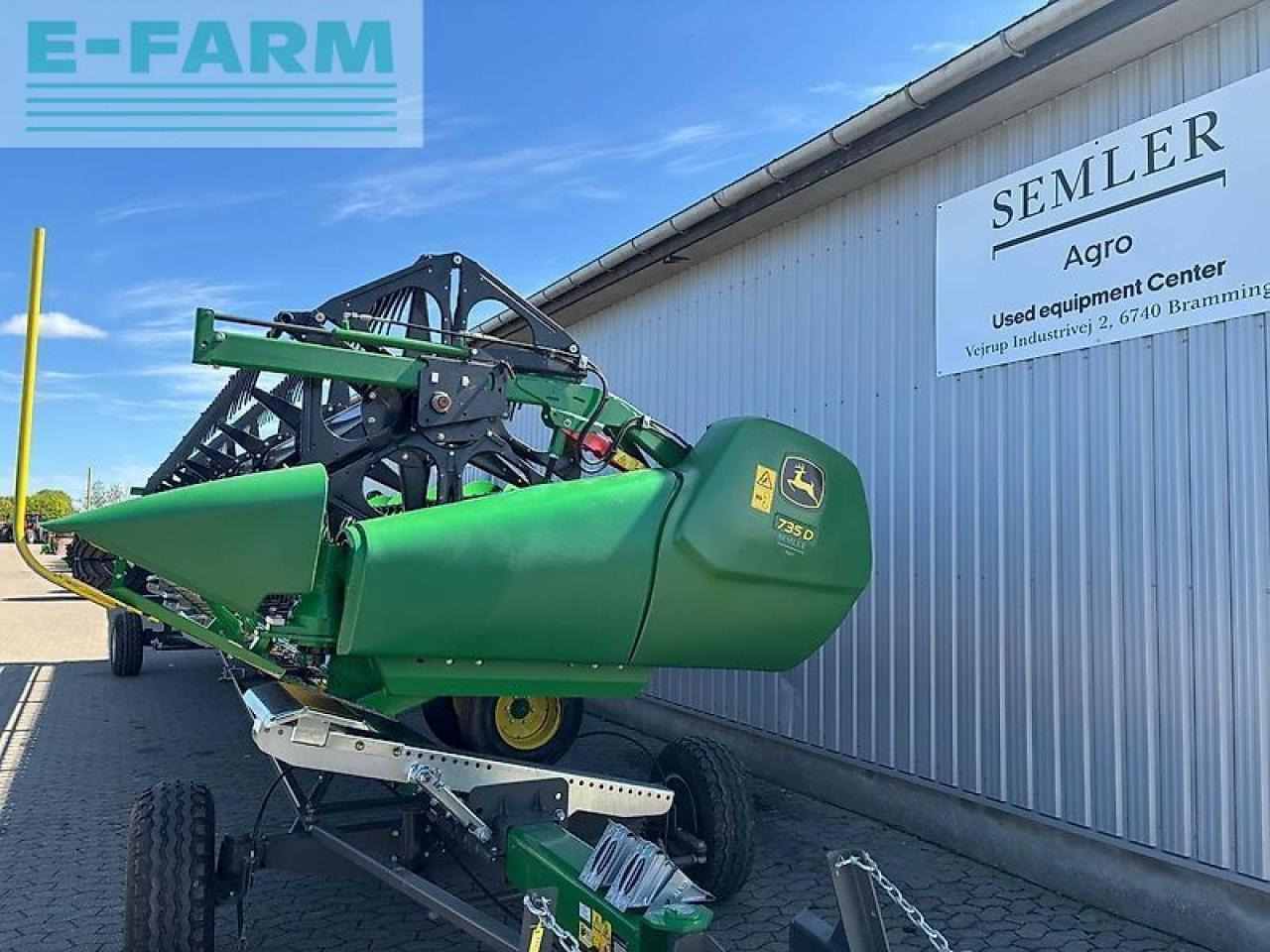 John Deere 735d - Priključak za silažni kombajn: slika John Deere 735d - Priključak za silažni kombajn John Deere 735d - Priključak za silažni kombajn: slika John Deere 735d - Priključak za silažni kombajn