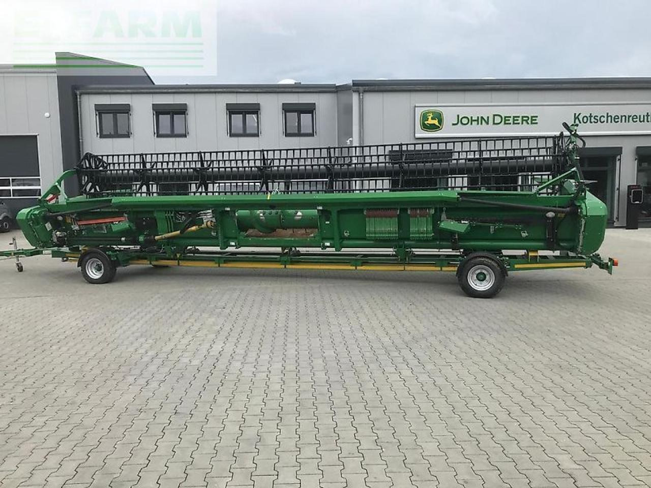 John Deere 735pf - Priključak za silažni kombajn: slika John Deere 735pf - Priključak za silažni kombajn John Deere 735pf - Priključak za silažni kombajn: slika John Deere 735pf - Priključak za silažni kombajn