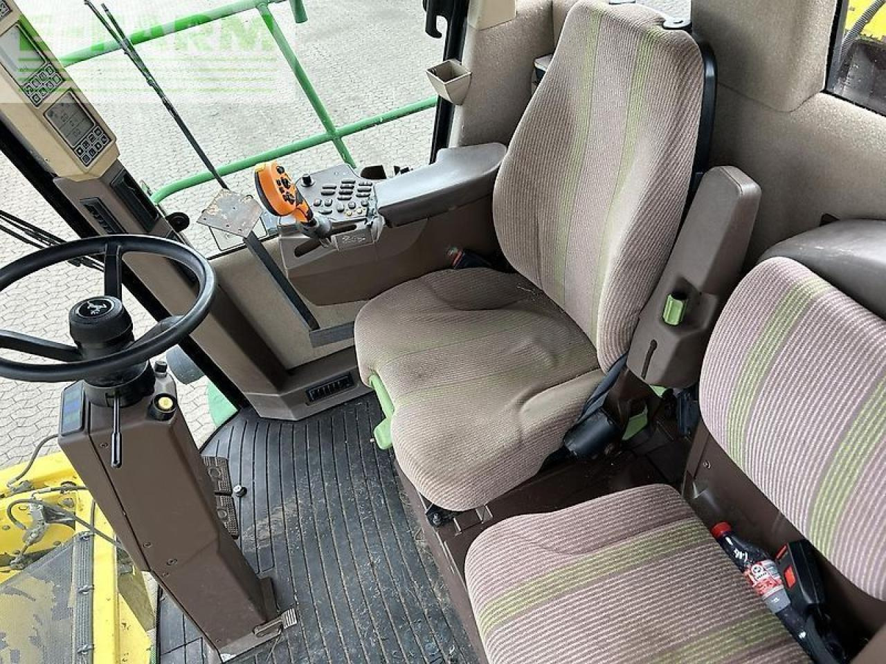 John Deere 7500 - Silažni kombajn: slika John Deere 7500 - Silažni kombajn John Deere 7500 - Silažni kombajn: slika John Deere 7500 - Silažni kombajn