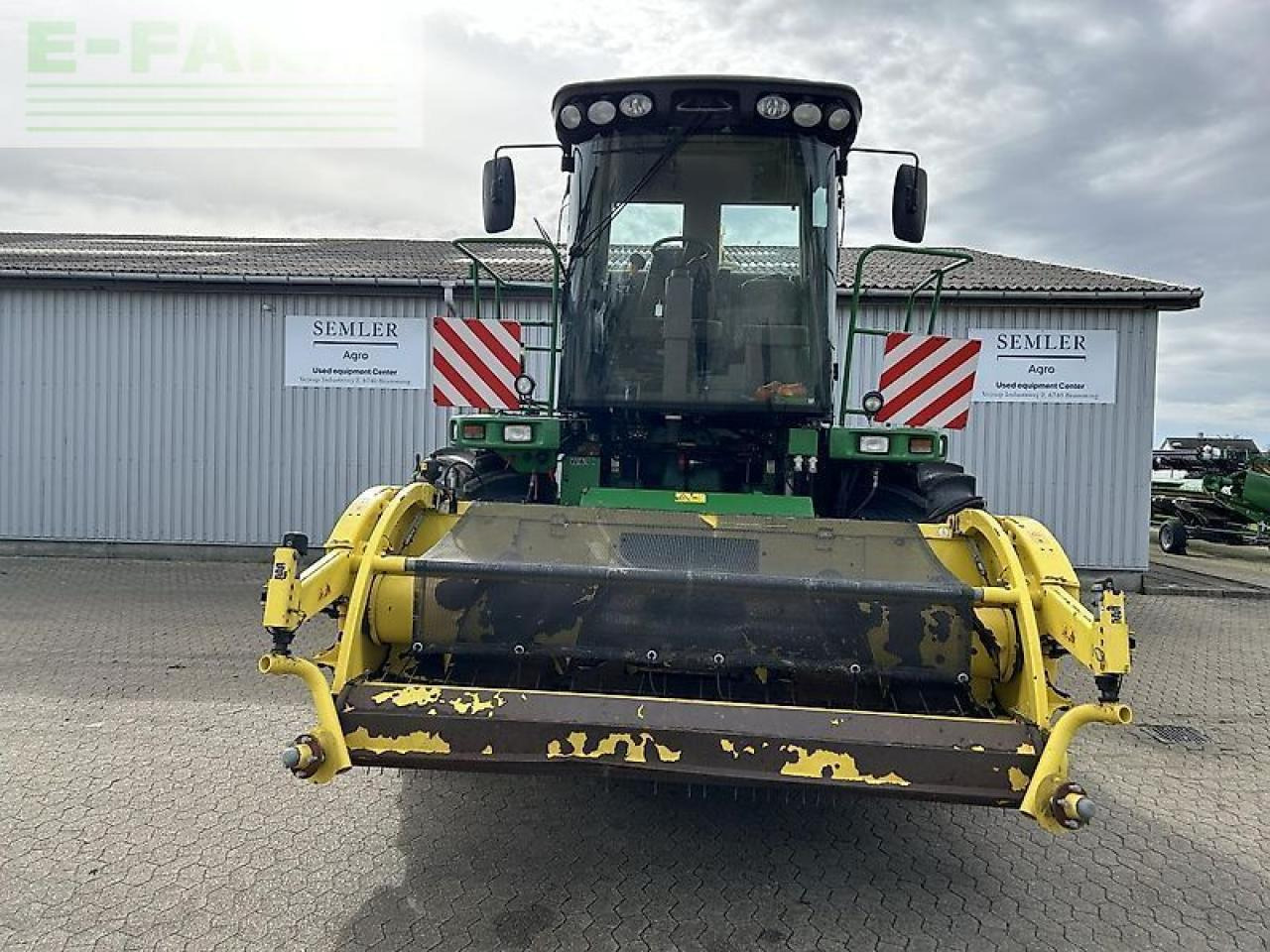 John Deere 7500 - Silažni kombajn: slika John Deere 7500 - Silažni kombajn John Deere 7500 - Silažni kombajn: slika John Deere 7500 - Silažni kombajn