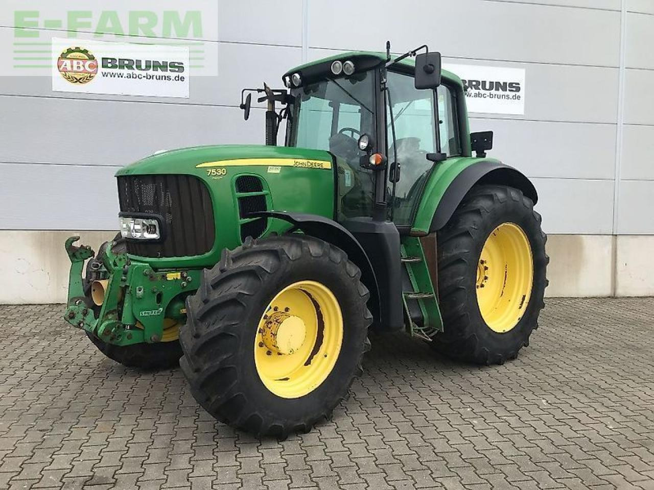 John Deere 7530 - Traktor: slika John Deere 7530 - Traktor John Deere 7530 - Traktor: slika John Deere 7530 - Traktor