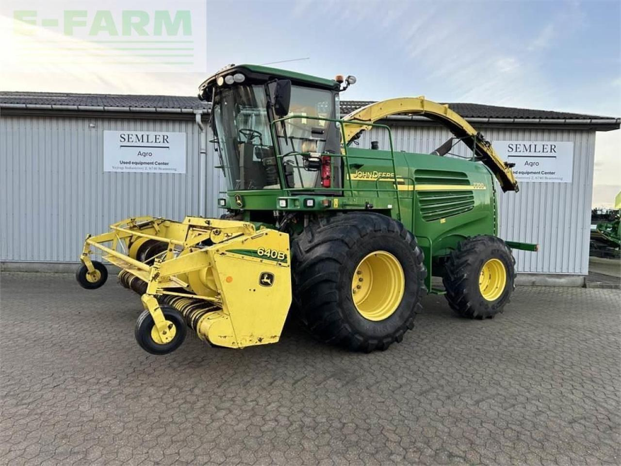 John Deere 7700 - Priključak za silažni kombajn: slika John Deere 7700 - Priključak za silažni kombajn John Deere 7700 - Priključak za silažni kombajn: slika John Deere 7700 - Priključak za silažni kombajn
