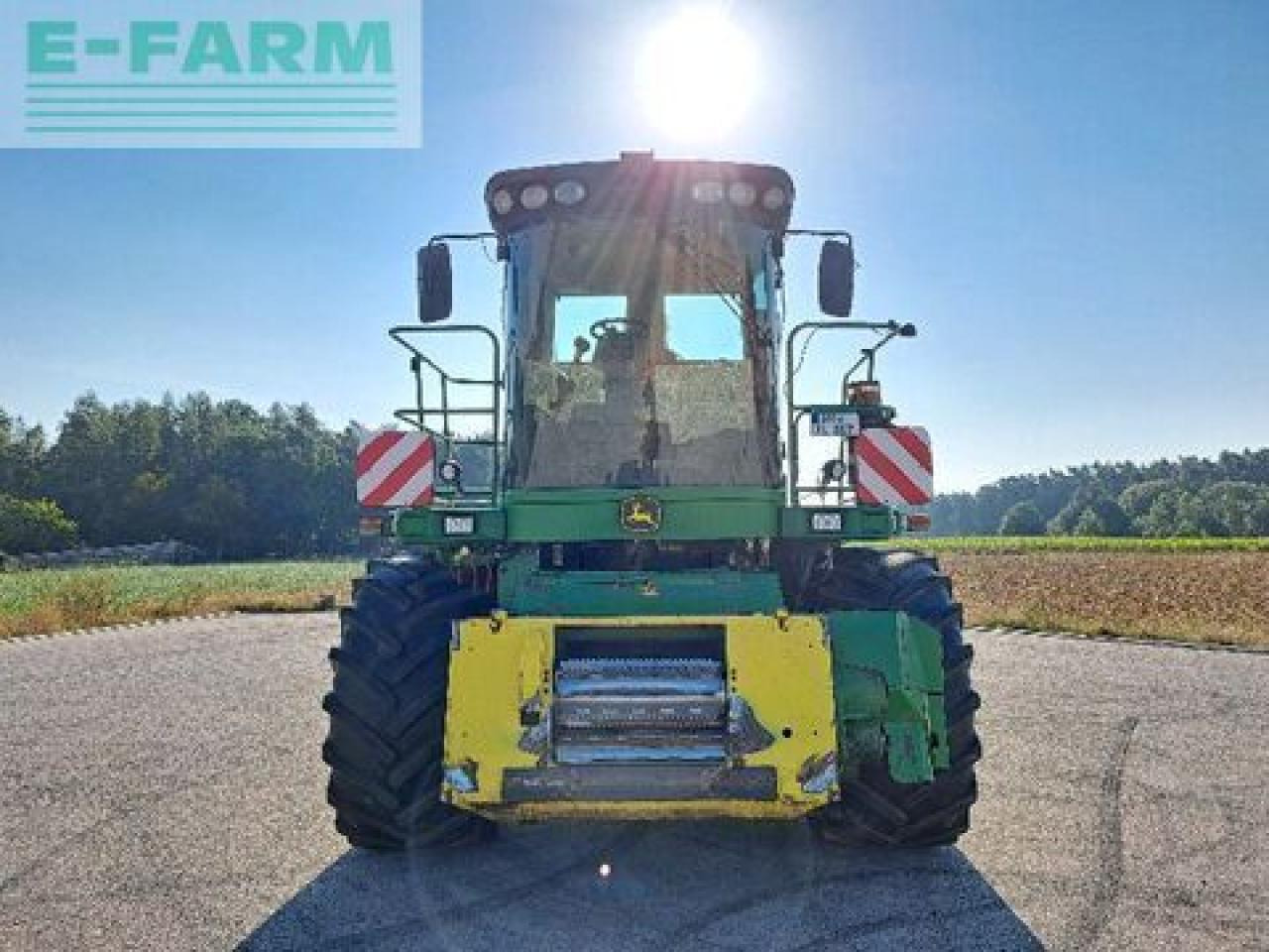 John Deere 7750 - Silažni kombajn: slika John Deere 7750 - Silažni kombajn John Deere 7750 - Silažni kombajn: slika John Deere 7750 - Silažni kombajn