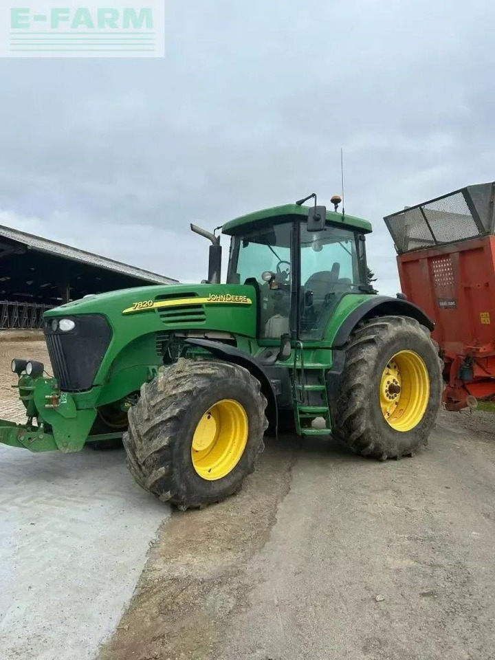 John Deere 7820 - Traktor: slika John Deere 7820 - Traktor John Deere 7820 - Traktor: slika John Deere 7820 - Traktor