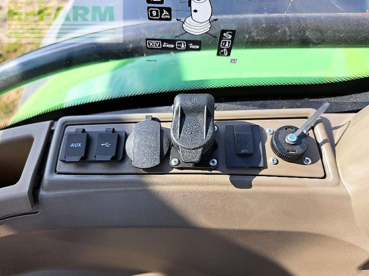 Traktor John Deere 7r 310 e23: slika Traktor John Deere 7r 310 e23