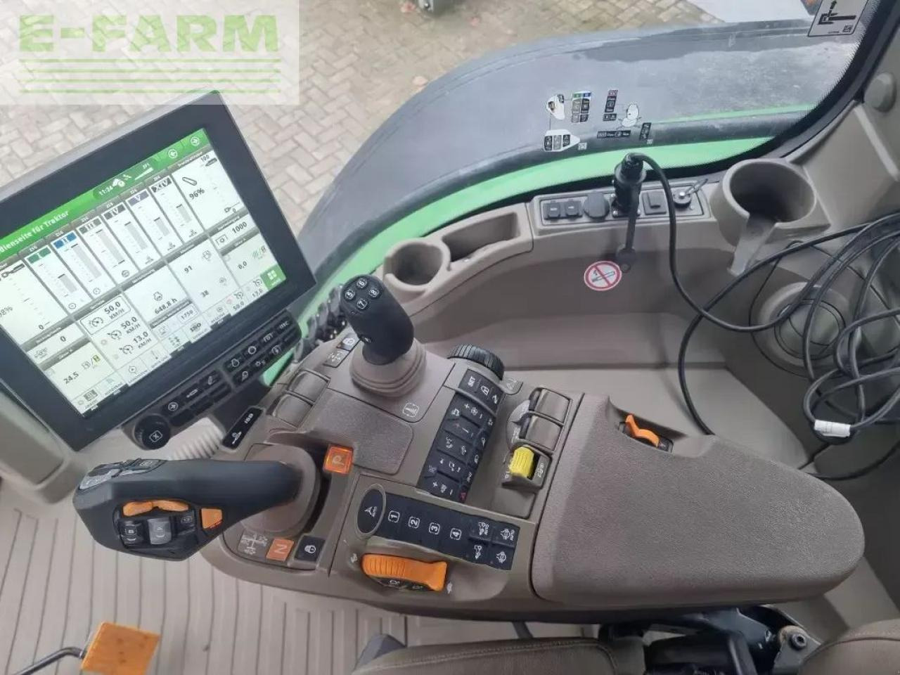 Traktor John Deere 7r 330 my23 ap 50: slika Traktor John Deere 7r 330 my23 ap 50
