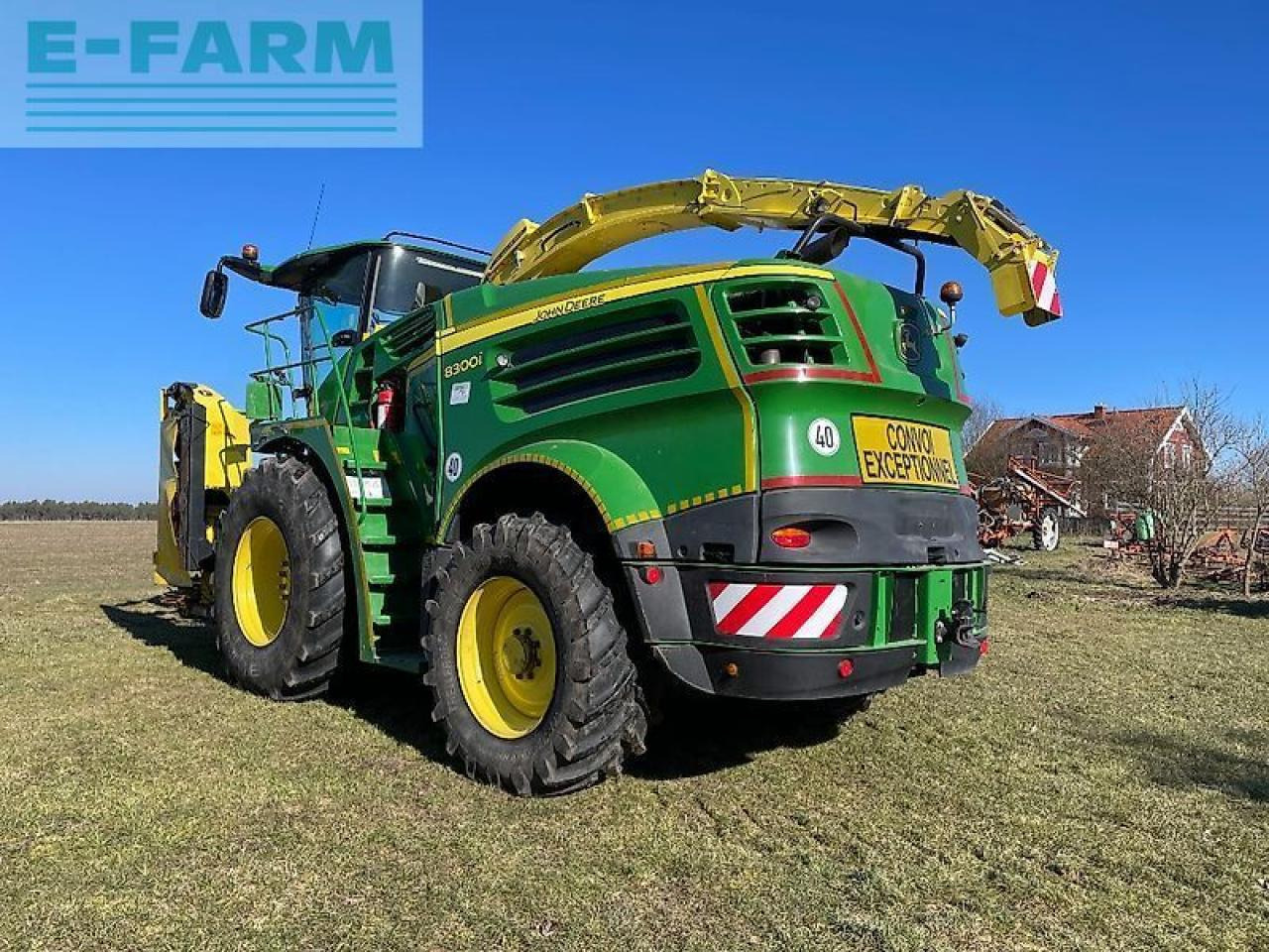 John Deere 8300 - Silažni kombajn: slika John Deere 8300 - Silažni kombajn John Deere 8300 - Silažni kombajn: slika John Deere 8300 - Silažni kombajn
