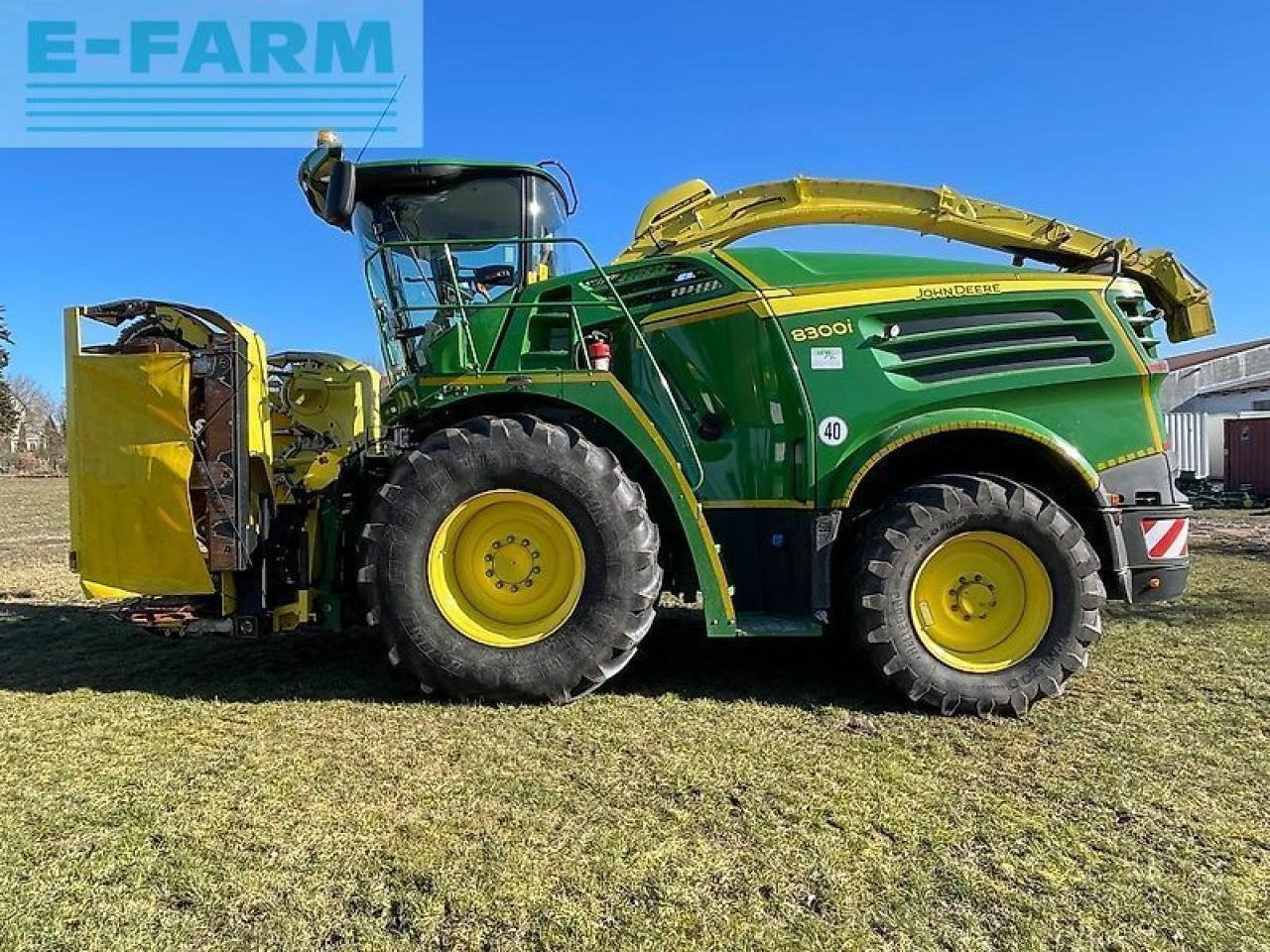 John Deere 8300 - Silažni kombajn: slika John Deere 8300 - Silažni kombajn John Deere 8300 - Silažni kombajn: slika John Deere 8300 - Silažni kombajn