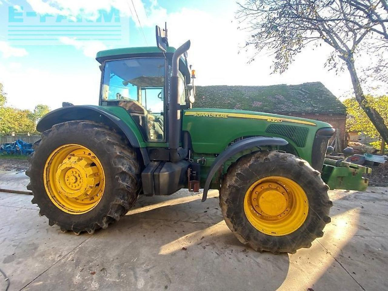 John Deere 8320 - Traktor: slika John Deere 8320 - Traktor John Deere 8320 - Traktor: slika John Deere 8320 - Traktor
