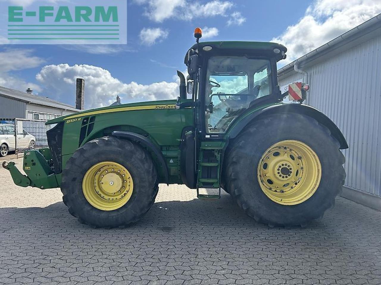 John Deere 8320r - Traktor: slika John Deere 8320r - Traktor John Deere 8320r - Traktor: slika John Deere 8320r - Traktor