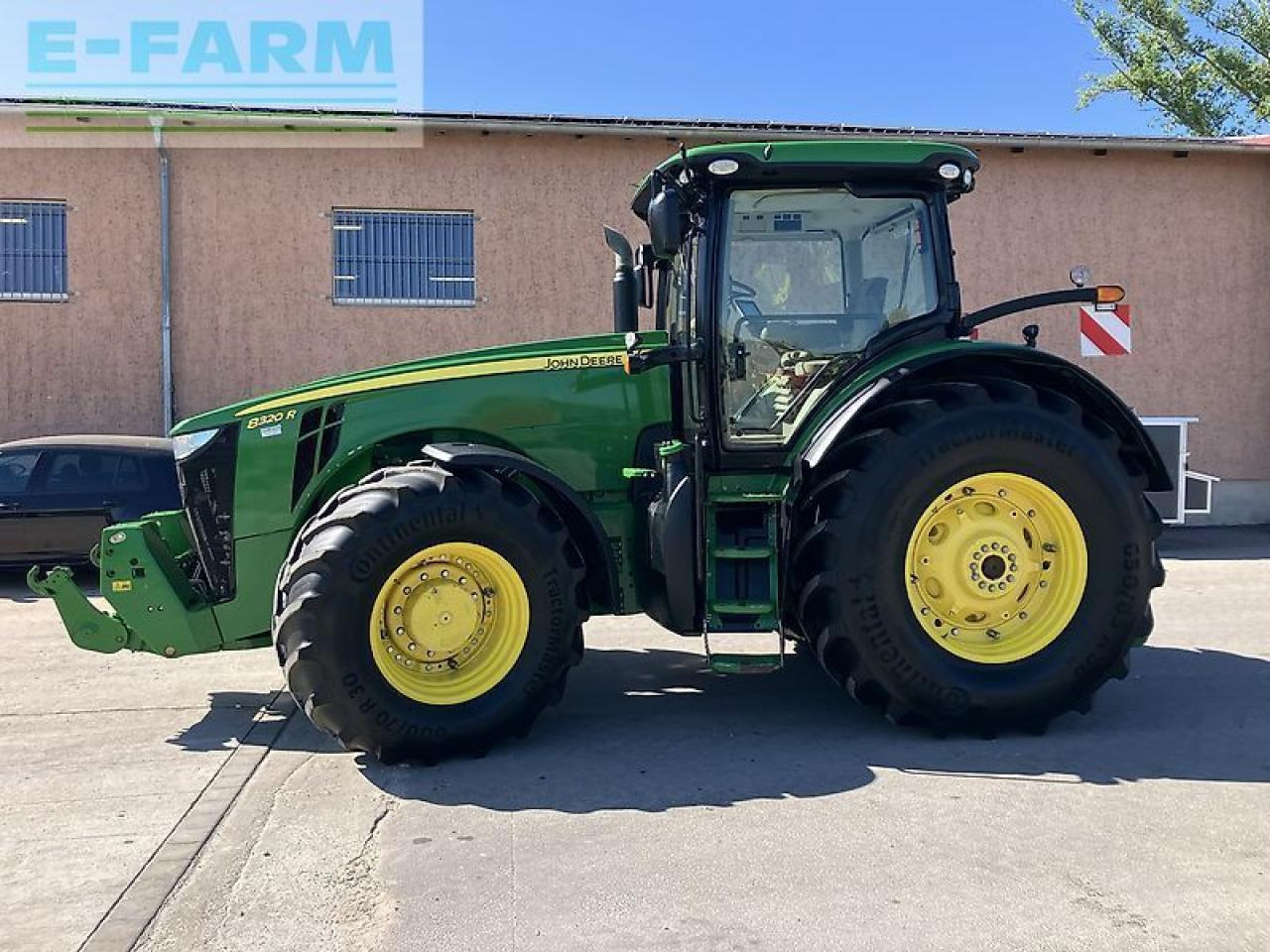 Traktor John Deere 8320r *powr shift 16/5*: slika Traktor John Deere 8320r *powr shift 16/5* Traktor John Deere 8320r *powr shift 16/5*: slika Traktor John Deere 8320r *powr shift 16/5*