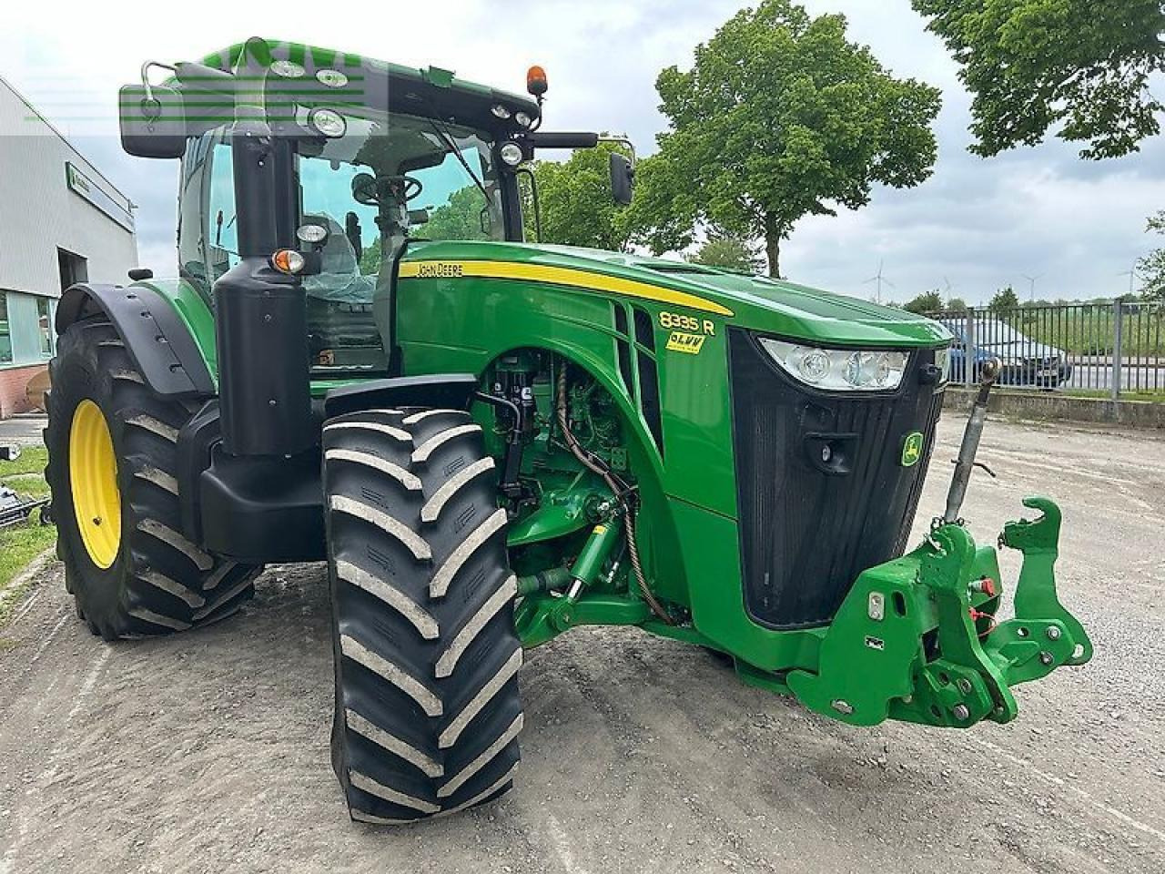 John Deere 8335 r - Traktor: slika John Deere 8335 r - Traktor John Deere 8335 r - Traktor: slika John Deere 8335 r - Traktor