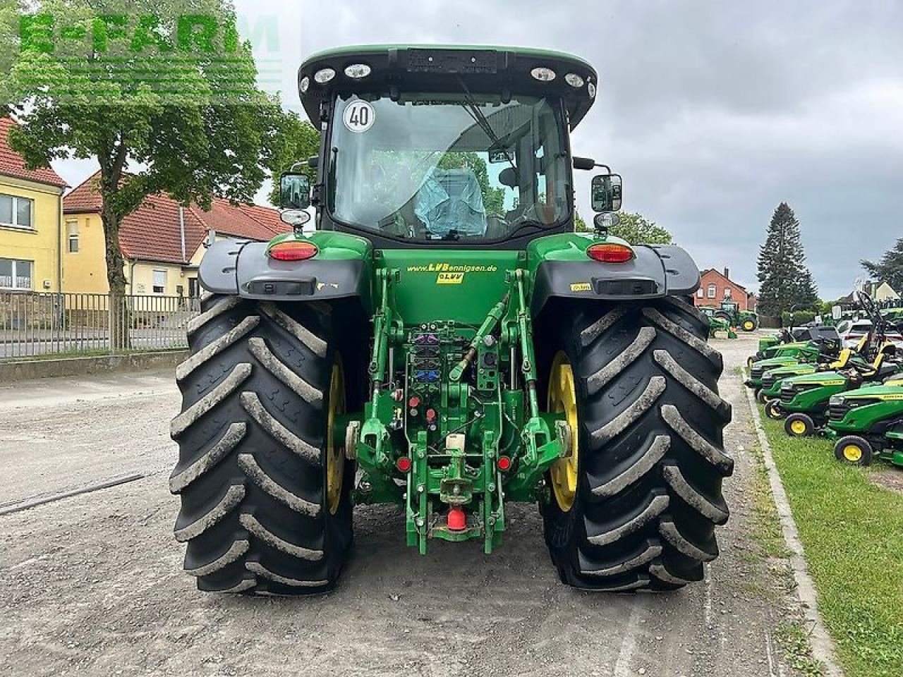 John Deere 8335 r - Traktor: slika John Deere 8335 r - Traktor John Deere 8335 r - Traktor: slika John Deere 8335 r - Traktor
