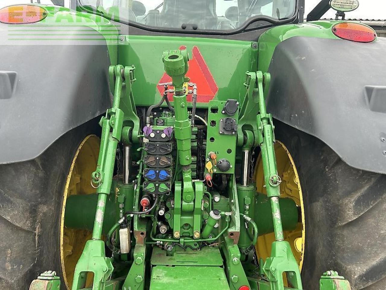 Traktor John Deere 8345r: slika Traktor John Deere 8345r