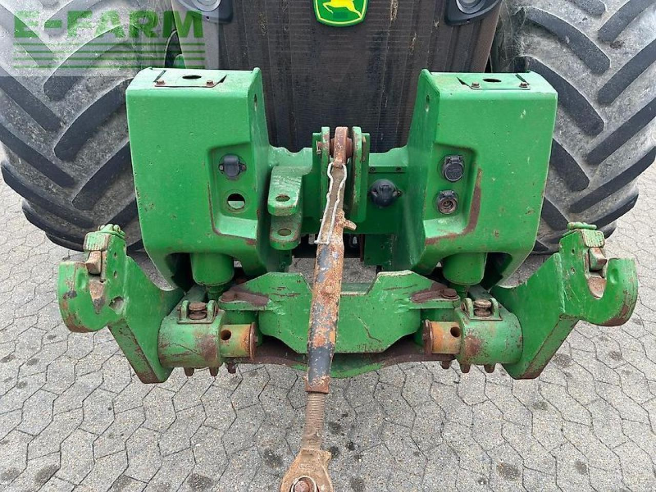 Traktor John Deere 8345r: slika Traktor John Deere 8345r
