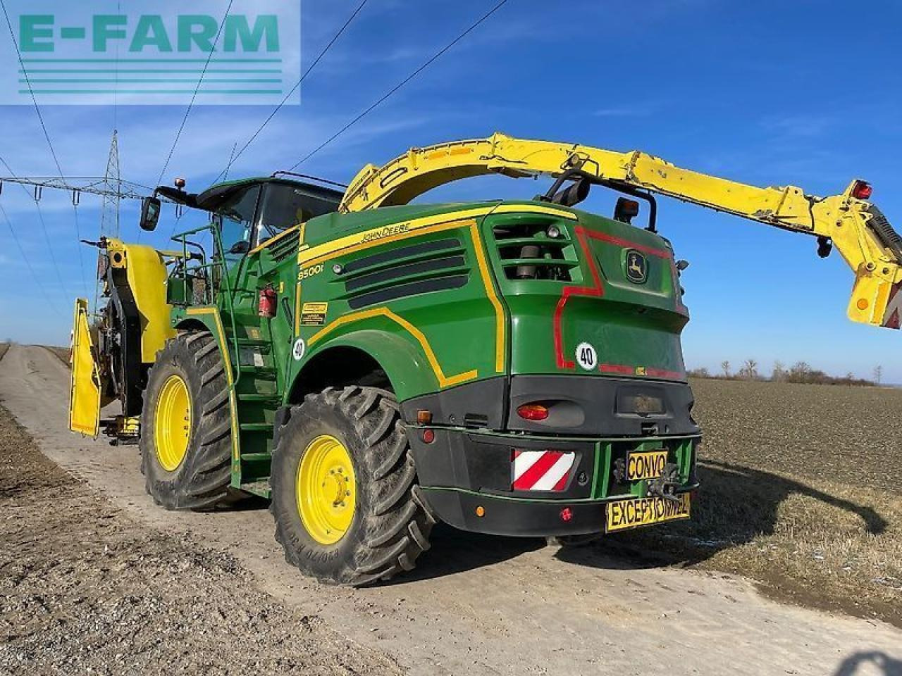 John Deere 8500 - Silažni kombajn: slika John Deere 8500 - Silažni kombajn John Deere 8500 - Silažni kombajn: slika John Deere 8500 - Silažni kombajn
