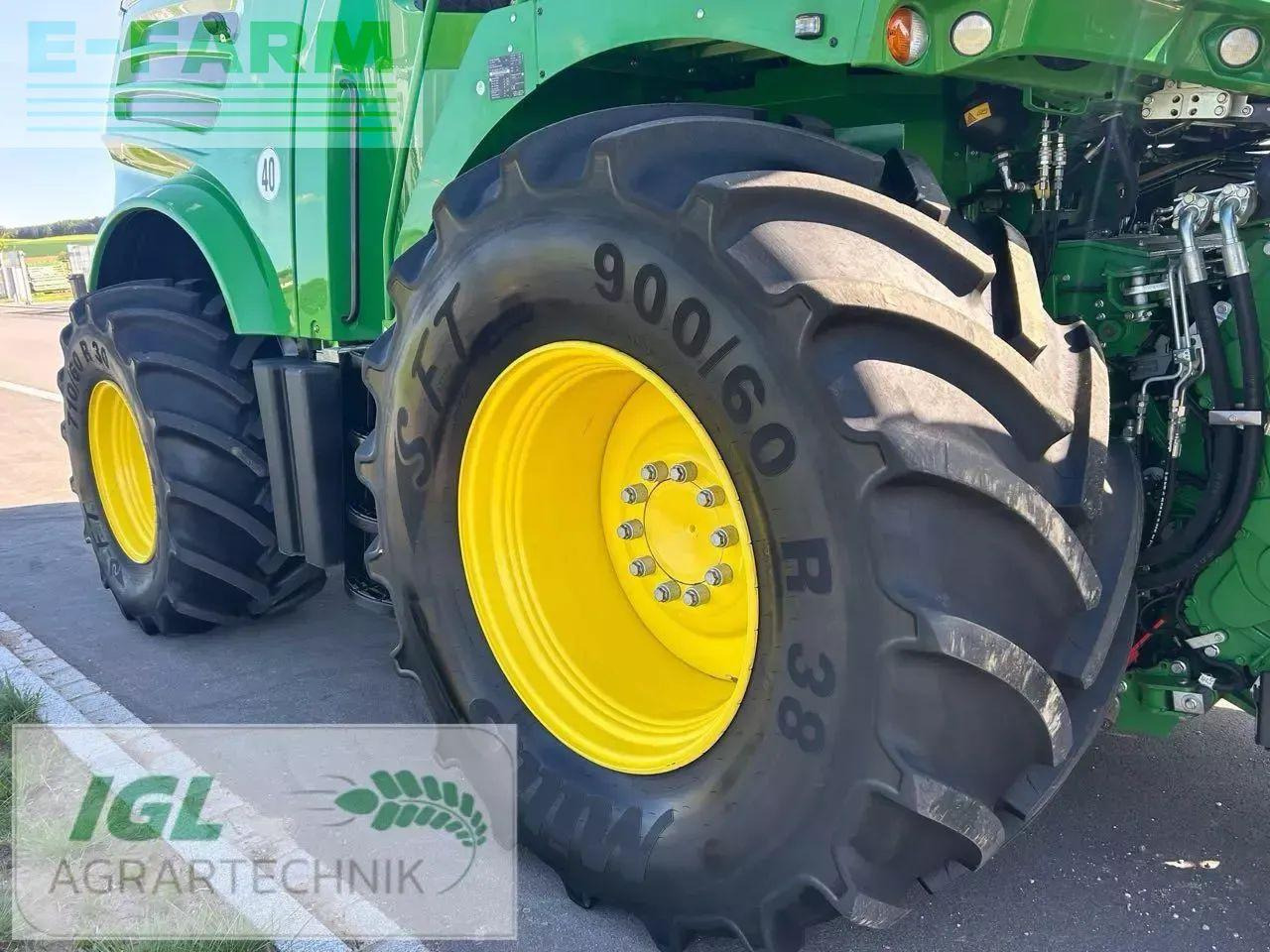 Silažni kombajn John Deere 8500i: slika Silažni kombajn John Deere 8500i