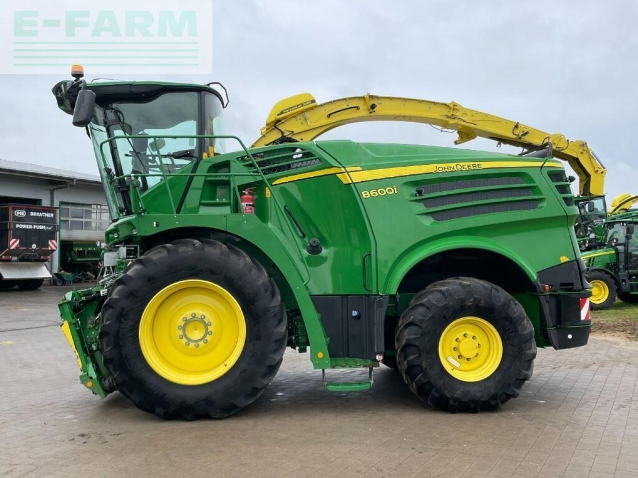 John Deere 8600 - Silažni kombajn: slika John Deere 8600 - Silažni kombajn John Deere 8600 - Silažni kombajn: slika John Deere 8600 - Silažni kombajn