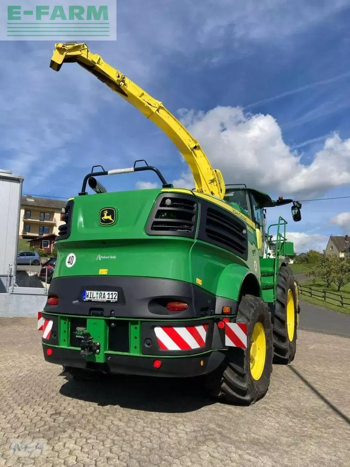 John Deere 8600 - Silažni kombajn: slika John Deere 8600 - Silažni kombajn John Deere 8600 - Silažni kombajn: slika John Deere 8600 - Silažni kombajn