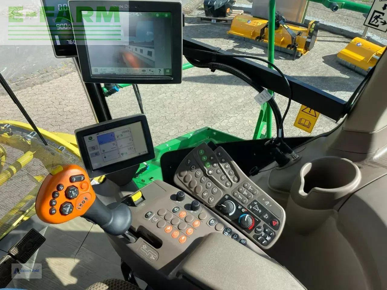 John Deere 8600 - Silažni kombajn: slika John Deere 8600 - Silažni kombajn John Deere 8600 - Silažni kombajn: slika John Deere 8600 - Silažni kombajn