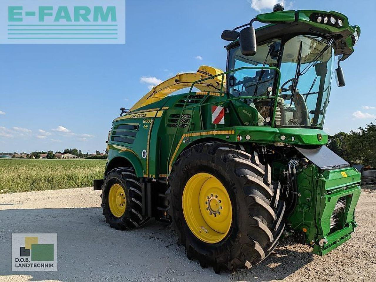 John Deere 8600i - Silažni kombajn: slika John Deere 8600i - Silažni kombajn John Deere 8600i - Silažni kombajn: slika John Deere 8600i - Silažni kombajn