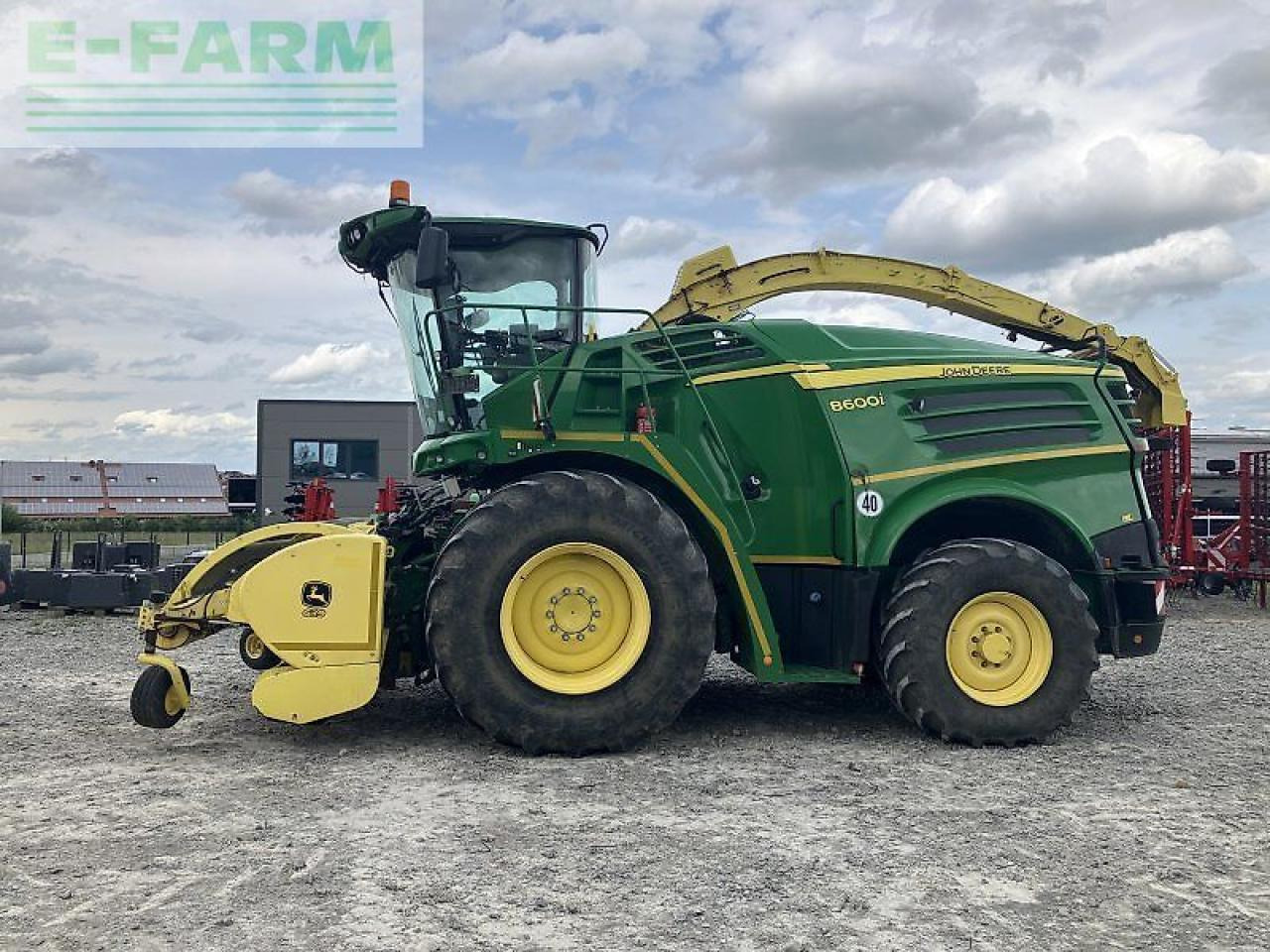 John Deere 8600i - Silažni kombajn: slika John Deere 8600i - Silažni kombajn John Deere 8600i - Silažni kombajn: slika John Deere 8600i - Silažni kombajn