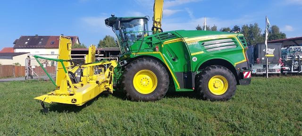 John Deere 8600i - Silažni kombajn: slika John Deere 8600i - Silažni kombajn John Deere 8600i - Silažni kombajn: slika John Deere 8600i - Silažni kombajn