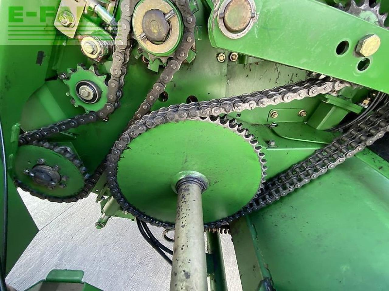 Kvadratna balirka John Deere 864: slika Kvadratna balirka John Deere 864 Kvadratna balirka John Deere 864: slika Kvadratna balirka John Deere 864