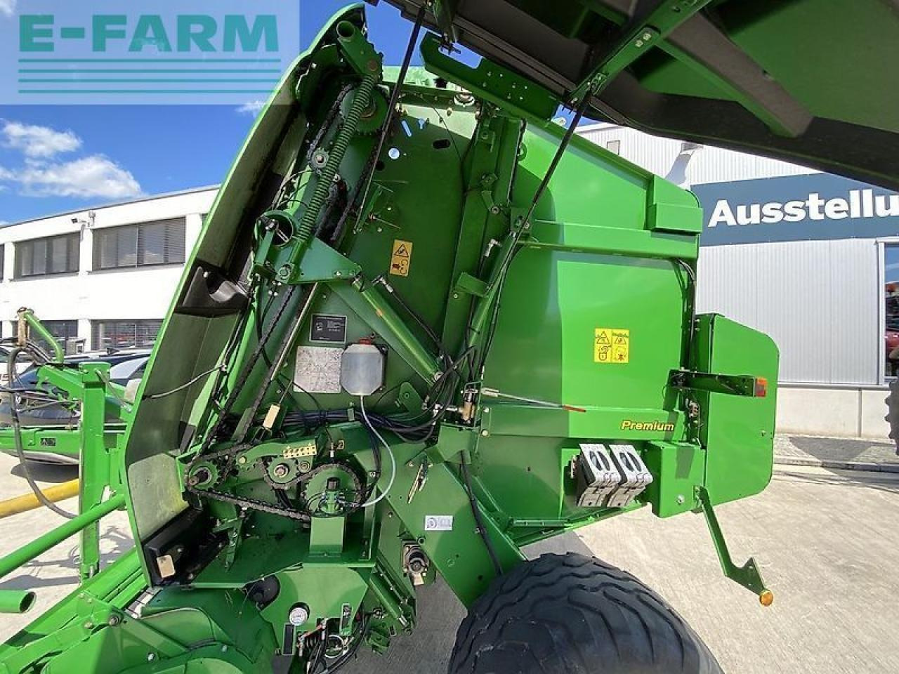 Kvadratna balirka John Deere 864: slika Kvadratna balirka John Deere 864 Kvadratna balirka John Deere 864: slika Kvadratna balirka John Deere 864