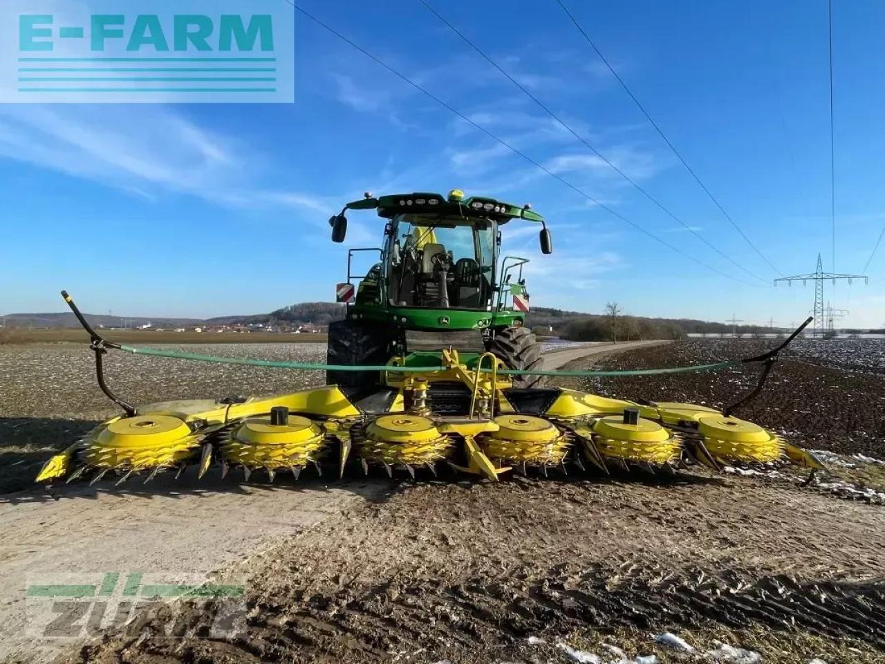 Silažni kombajn John Deere 8700i: slika Silažni kombajn John Deere 8700i