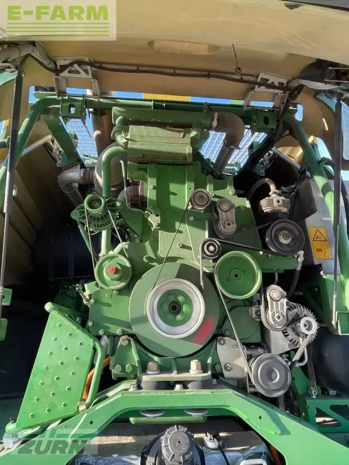 Silažni kombajn John Deere 8700i: slika Silažni kombajn John Deere 8700i