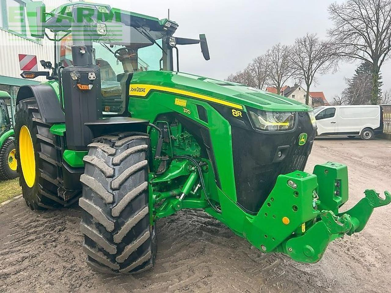 John Deere 8r370 - Traktor: slika John Deere 8r370 - Traktor John Deere 8r370 - Traktor: slika John Deere 8r370 - Traktor