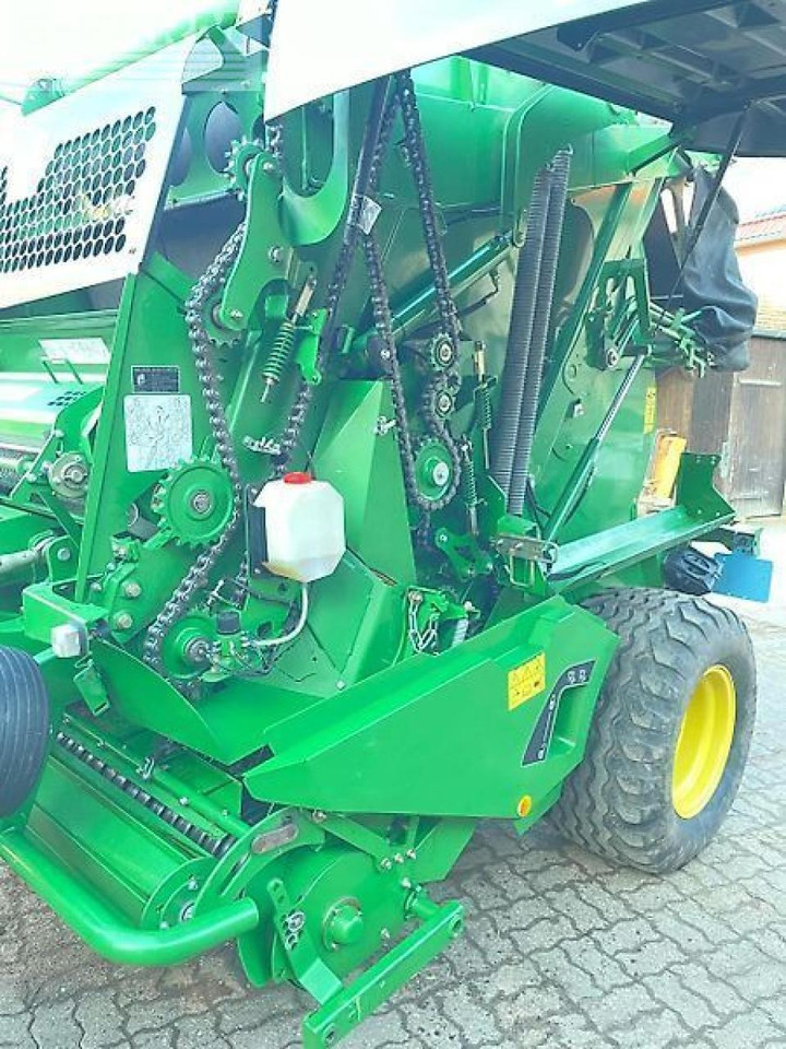 John Deere 990 premium - Kvadratna balirka: slika John Deere 990 premium - Kvadratna balirka John Deere 990 premium - Kvadratna balirka: slika John Deere 990 premium - Kvadratna balirka