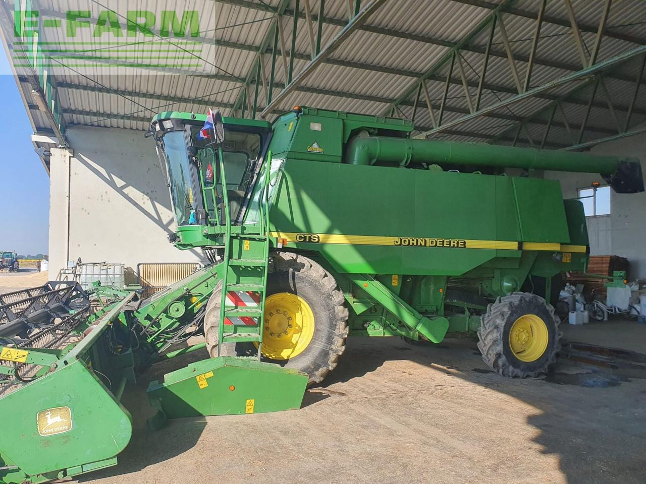 John Deere CTS - Kombajn za žetvu: slika John Deere CTS - Kombajn za žetvu John Deere CTS - Kombajn za žetvu: slika John Deere CTS - Kombajn za žetvu