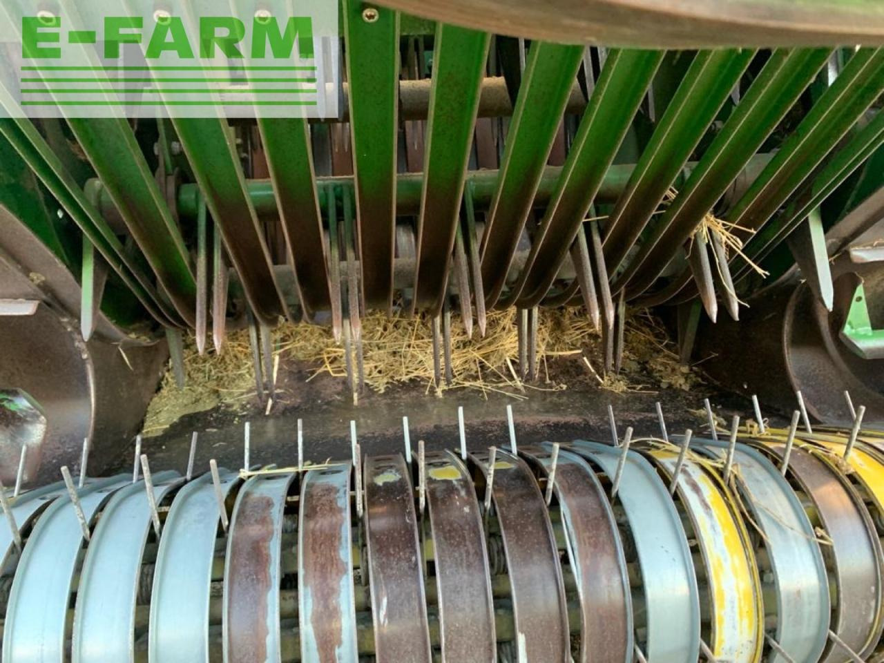 Kvadratna balirka John Deere John Deere 690: slika Kvadratna balirka John Deere John Deere 690