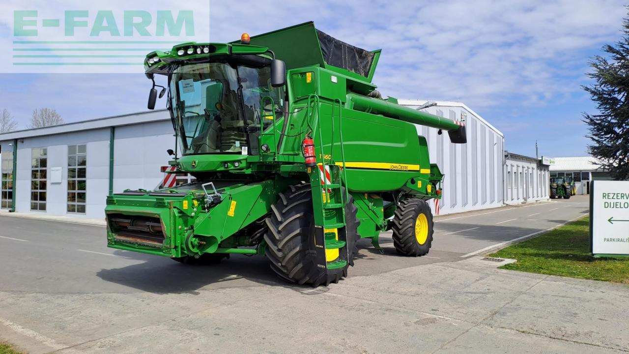 John Deere T660 - Kombajn za žetvu: slika John Deere T660 - Kombajn za žetvu John Deere T660 - Kombajn za žetvu: slika John Deere T660 - Kombajn za žetvu