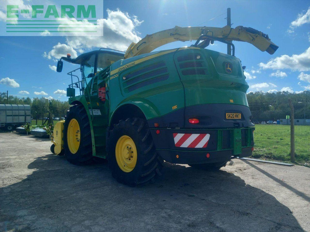 John Deere USED 8400I - Silažni kombajn: slika John Deere USED 8400I - Silažni kombajn John Deere USED 8400I - Silažni kombajn: slika John Deere USED 8400I - Silažni kombajn