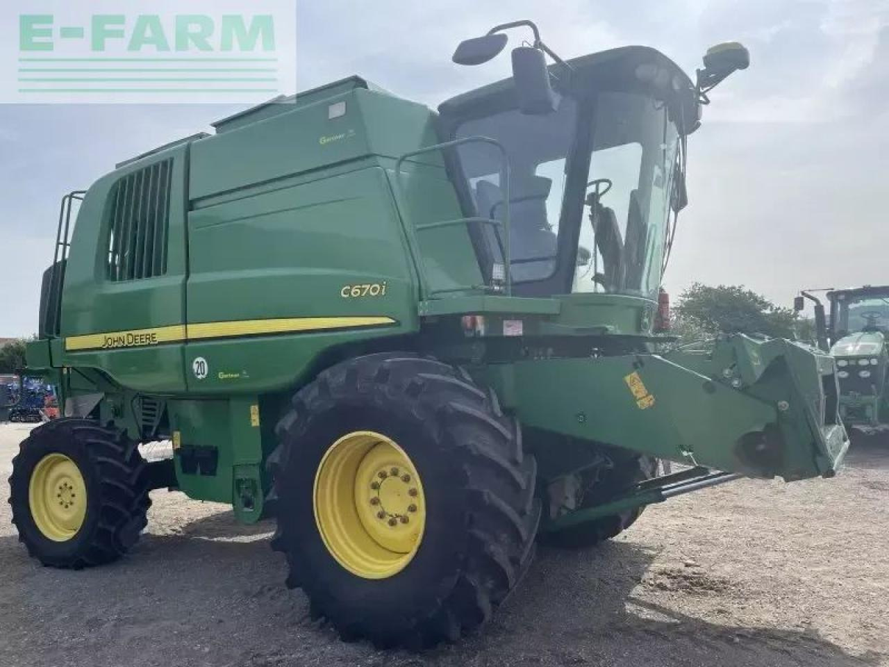 John Deere c670i - Kombajn za žetvu: slika John Deere c670i - Kombajn za žetvu John Deere c670i - Kombajn za žetvu: slika John Deere c670i - Kombajn za žetvu