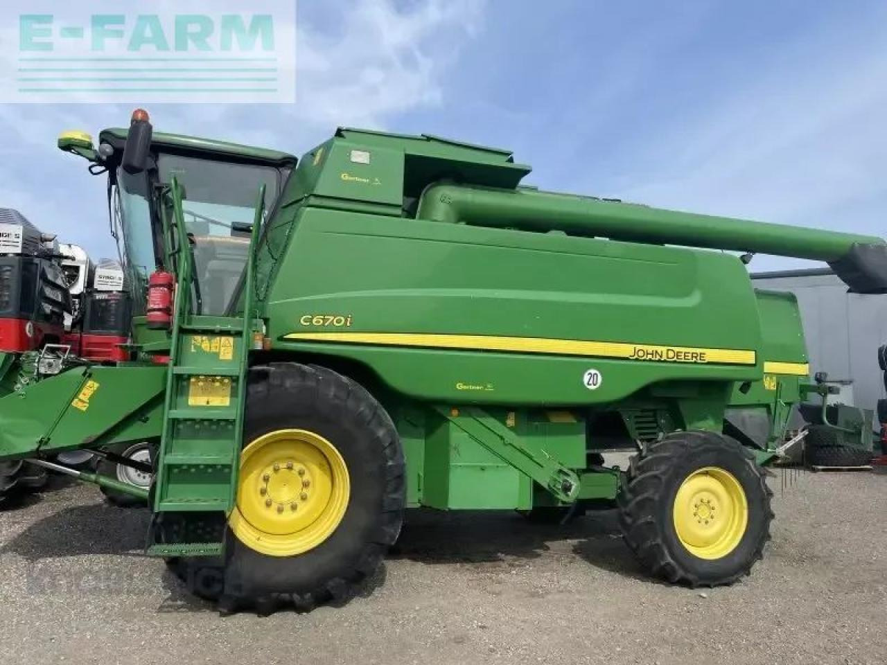 John Deere c670i - Kombajn za žetvu: slika John Deere c670i - Kombajn za žetvu John Deere c670i - Kombajn za žetvu: slika John Deere c670i - Kombajn za žetvu