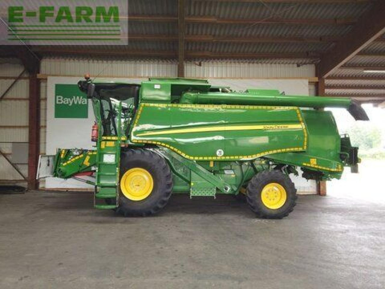 John Deere mähdrescher t 550 i - Kombajn za žetvu: slika John Deere mähdrescher t 550 i - Kombajn za žetvu John Deere mähdrescher t 550 i - Kombajn za žetvu: slika John Deere mähdrescher t 550 i - Kombajn za žetvu
