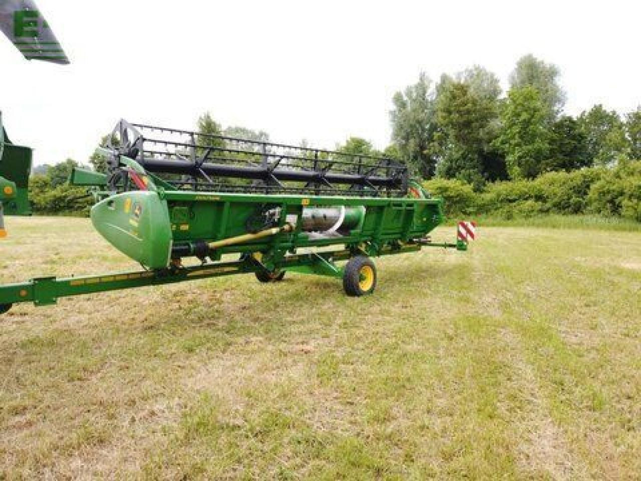John Deere mähdrescher t 550 i - Kombajn za žetvu: slika John Deere mähdrescher t 550 i - Kombajn za žetvu John Deere mähdrescher t 550 i - Kombajn za žetvu: slika John Deere mähdrescher t 550 i - Kombajn za žetvu