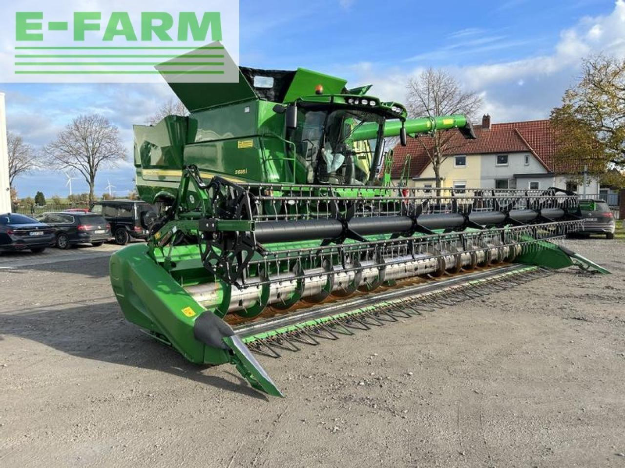 John Deere s685i - Kombajn za žetvu: slika John Deere s685i - Kombajn za žetvu John Deere s685i - Kombajn za žetvu: slika John Deere s685i - Kombajn za žetvu
