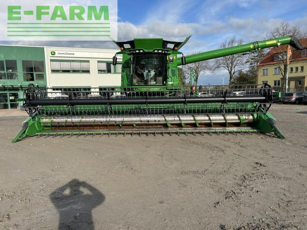 John Deere s685i - Kombajn za žetvu: slika John Deere s685i - Kombajn za žetvu John Deere s685i - Kombajn za žetvu: slika John Deere s685i - Kombajn za žetvu