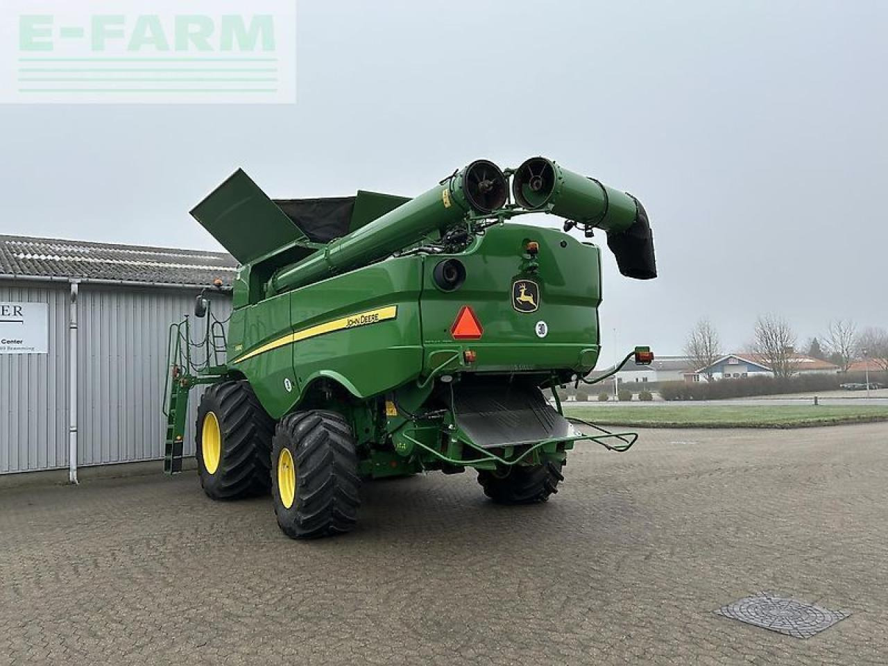 Kombajn za žetvu John Deere s690: slika Kombajn za žetvu John Deere s690 Kombajn za žetvu John Deere s690: slika Kombajn za žetvu John Deere s690