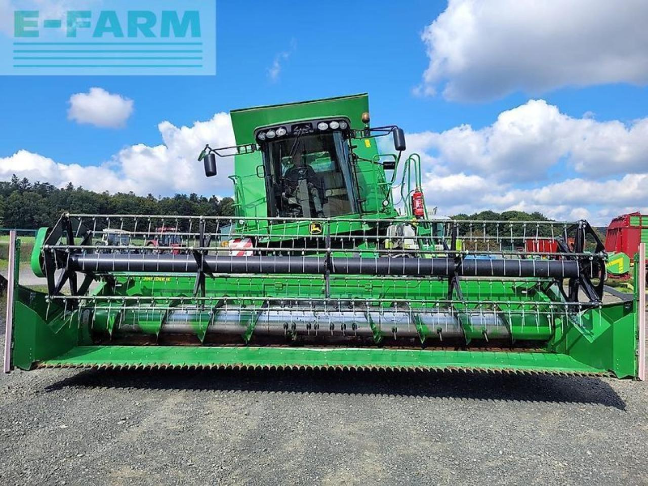 Kombajn za žetvu John Deere t 560 hillmaster: slika Kombajn za žetvu John Deere t 560 hillmaster