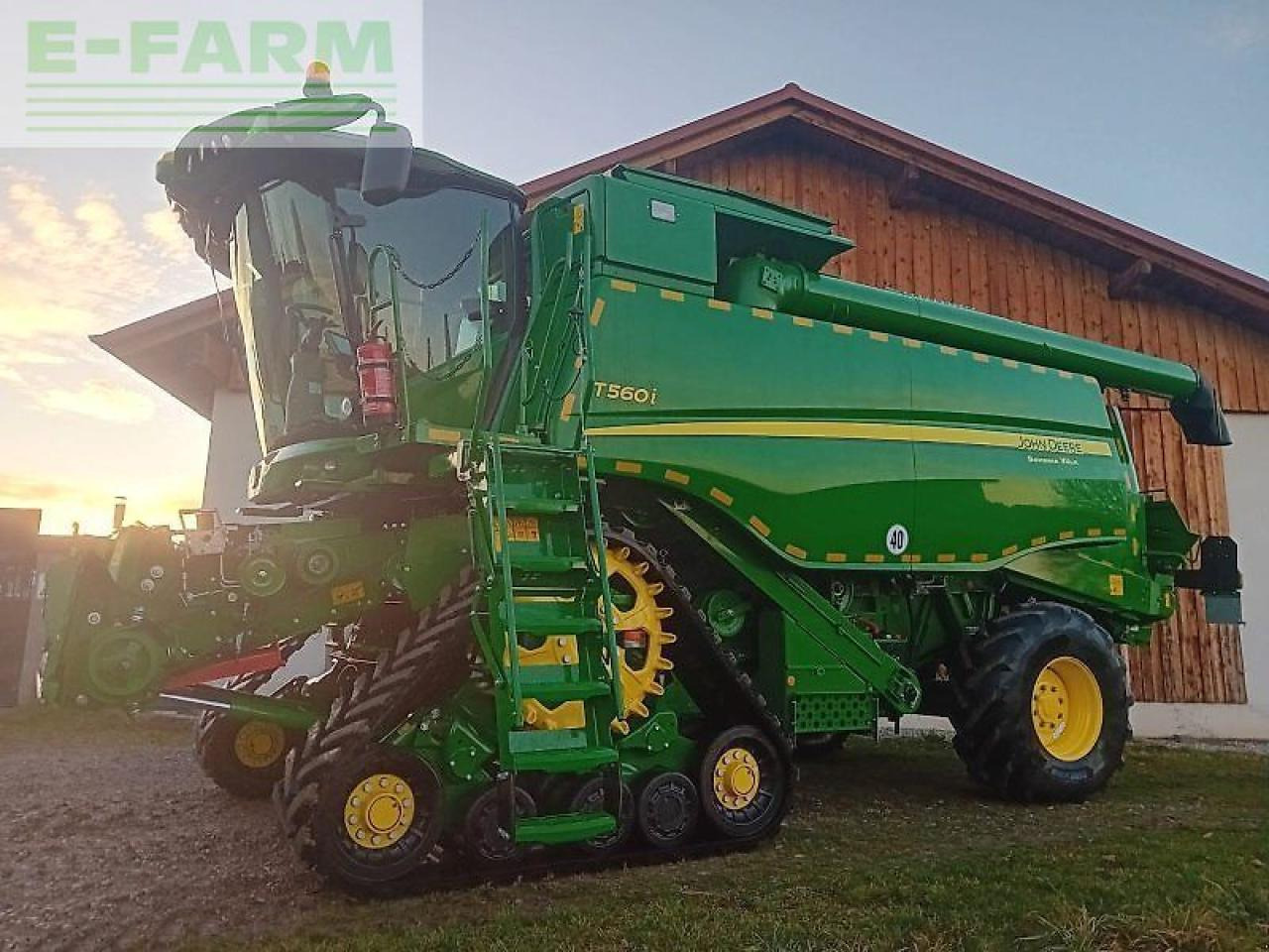 John Deere t 560 i - Kombajn za žetvu: slika John Deere t 560 i - Kombajn za žetvu John Deere t 560 i - Kombajn za žetvu: slika John Deere t 560 i - Kombajn za žetvu