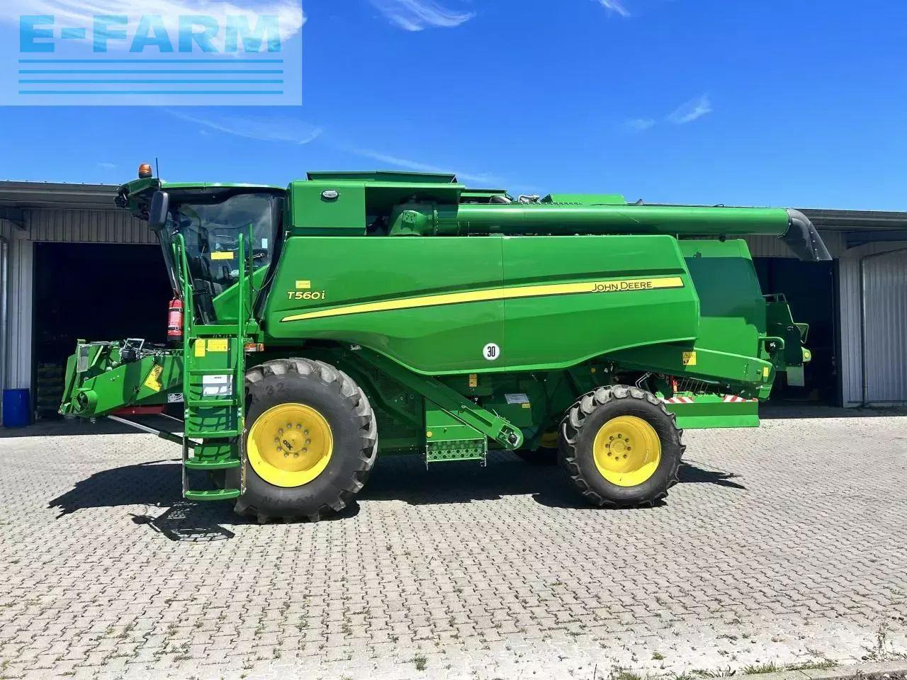 John Deere t560 - Kombajn za žetvu: slika John Deere t560 - Kombajn za žetvu John Deere t560 - Kombajn za žetvu: slika John Deere t560 - Kombajn za žetvu